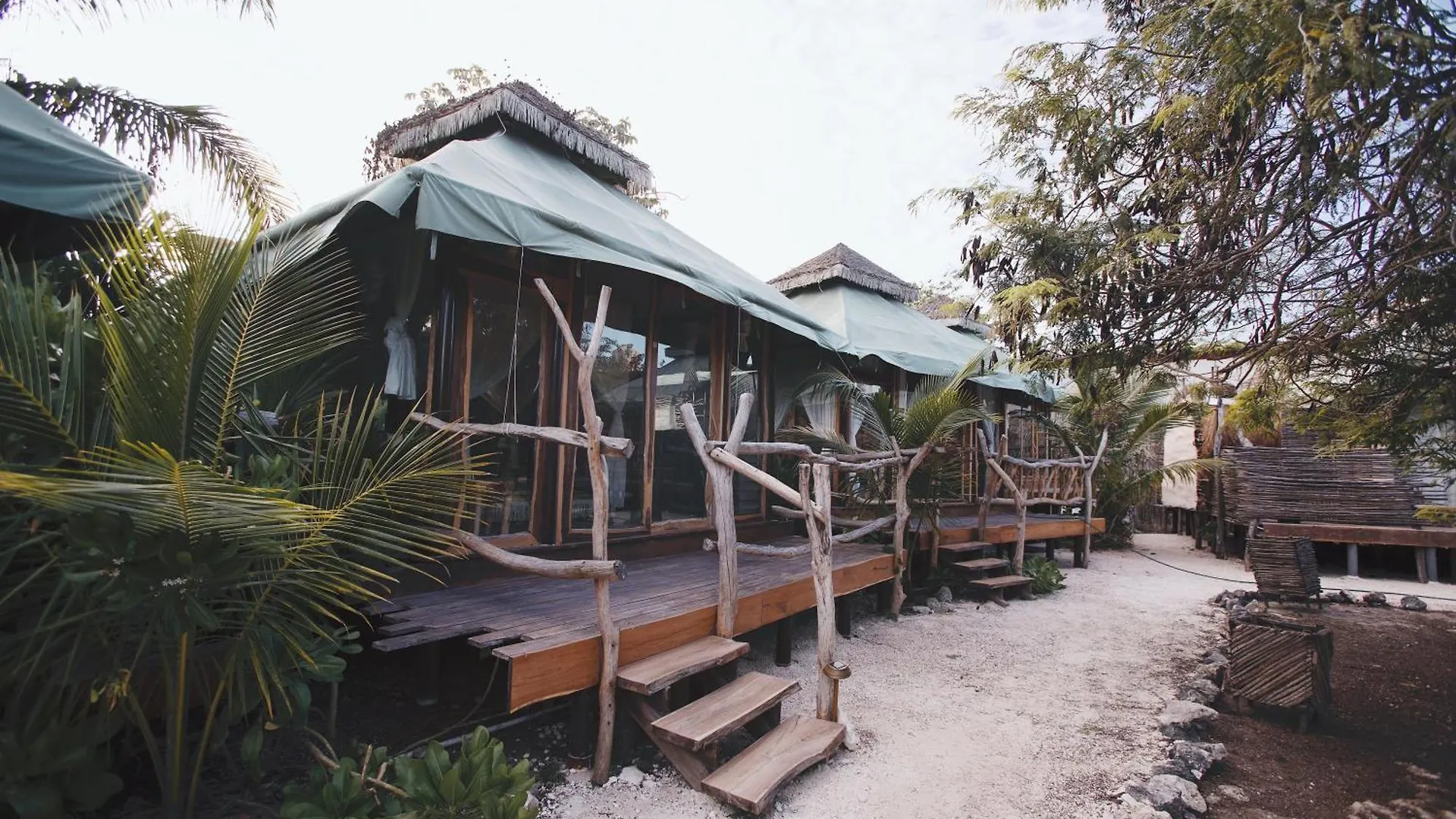 Lodge Nunum - Luxury Tenting Villa Tulum